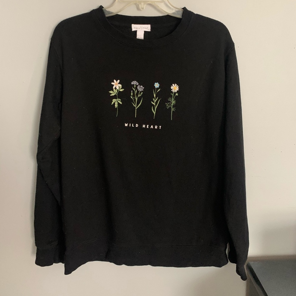 BLACK FLOWER SWEATSHIRT